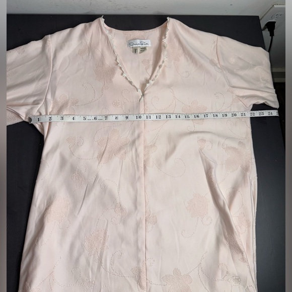 Oscar de la Renta Floral Long Sleeve Vintage Nightgown - Picture 5 of 8